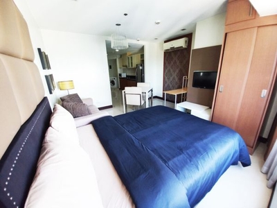 Studio Condominium for Rent at San Lorenzo Place, Makati City