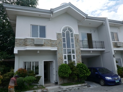 Townhouse For Rent In Banawa, Cebu