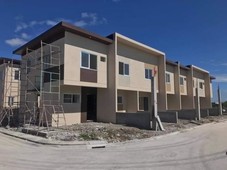 Affordable Townhouse 16k for 30months tru Bank Financing