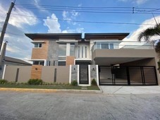 Brand new Two Story House with Pool near Clark