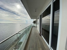 Fully furnished Water View at Oak Harbor Residences, Para?aque City