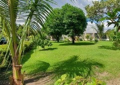 !!!HOUSE AND LOT WITH SPACIOUS LANDSCAPED GARDEN LOCATED IN ANGELES CITY FOR SALE!!!