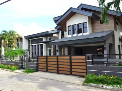 4 Bedroom Single Attached House For Sale In Banilad, Cebu City