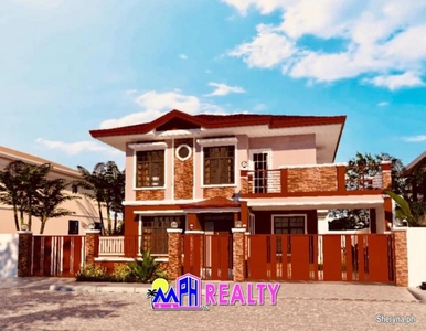 5 BR HOUSE FOR SALE AT CORONA DEL MAR IN TALISAY CITY, CEBU
