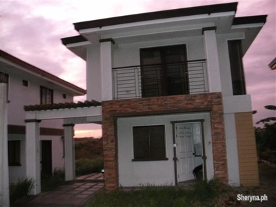 House and lot in cavite near tagaytay for sale