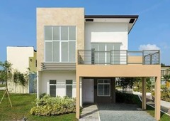4 bedrooms executive homes near District Ayala Mall