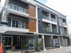 High End Townhouse For Sale in Project 6, Quezon City