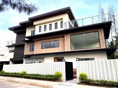 House For Sale In Diliman, Quezon City