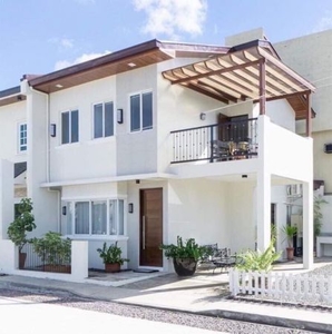 La Verne Residences- 3 Bedroom Buenaventure House For Sale in Bacoor, Cavite