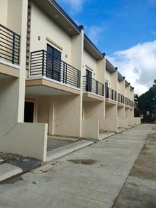Townhouse For Sale In Villamonte, Bacolod