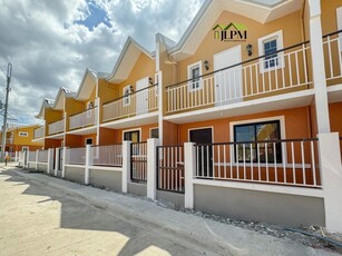 Cay Pombo, Santa Maria, Townhouse For Sale