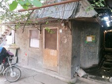 House for sale to renovate in davao city close to SM maul - 80 SQM (860 square foot)