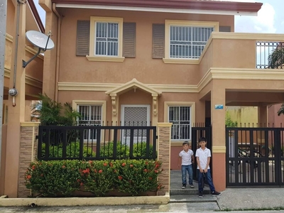 2 Storey House with Carport in Block 7A, Paligui, Apalit, Pampanga For sale