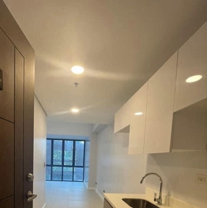 High-end Studio Condominium Unit for Sale in 38 Park Avenue, Cebu IT Park