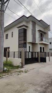 3br 3t&b jouse and lot in malolos bulacan (corner lot)