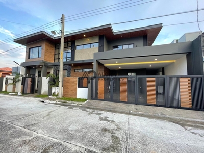 4 Bedrooms House for Sale in Angeles City, Pampanga