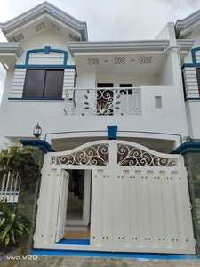 4BR Corner Unit House & Lot For Sale in Lahug Cebu City