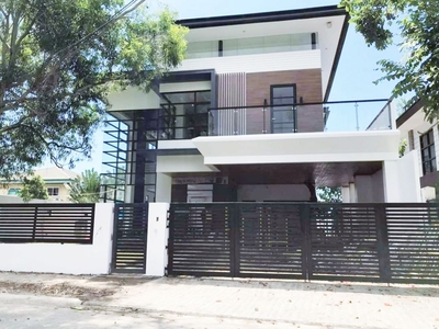6BR Luxury House and Lot For Sale in Kishanta Subdivision, Talisay City, Cebu