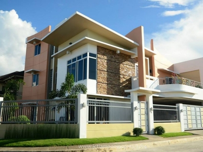 For Sale Fully Furnished 3-Storey House & Lot at Metropolis, Iloilo