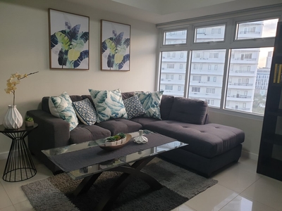 Fully Furnished 2 bedroom unit in Sedona Parc - Cebu Business Park