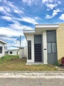 House and Lot 4 bedroom for Sale - Walking distance to Highway