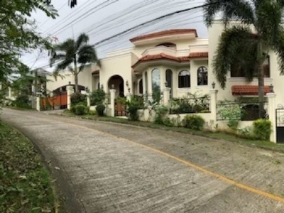 House & Lot For Sale : Spacious Mediterranean House in Busay, Cebu City