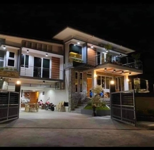 Near Beach House and Lot For Sale in Vistamar Mactan Lapu-Lapu City Cebu
