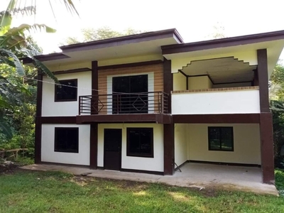 newly built house with spacious living-room 6 bedroom for sale
