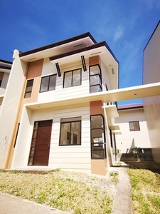 RFO - For Sale 4 Bedroom 2T&B Single Attached at Serenis North, Liloan