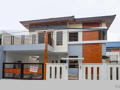 2-storey Single Detached House for Sale in BF Homes Pque City