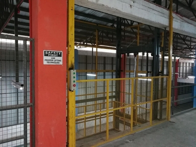 2500sqm High Ceiling Closed Warehouse with lift