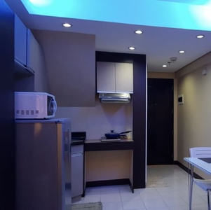 For rent 2-Bedroom with parking at BSA Twin Ortigas behind Megamall, Pasig