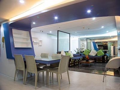 2 Bedroom Semi-furnished Condo Unit in Cebu Business Park (Park Tower 2)