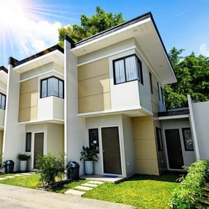 2 Storey Single Attached House and Lot For Sale in Calamba Laguna