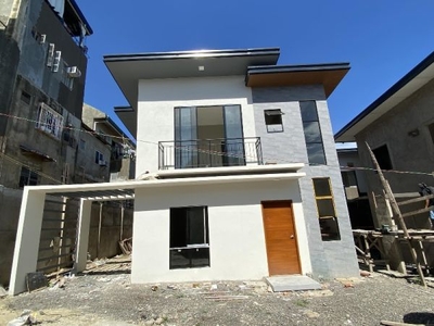 3 Bedroom 4 T&B 2 Carport House For Sale in Aduna Villas, Danao City