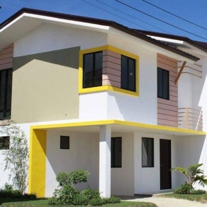 Fully furnished House and Lot with Swimming Pool