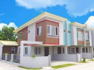 Complete turn over Townhouse for sale in Imus cavite