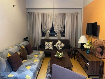 1 Bedroom loft with parking for rent in St. Francis Towers, Pasig City