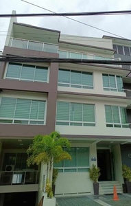 FOR SALE Whole Building, Kapitolyo, Pasig City