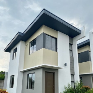 4BR House and Lot for Sale at Brookside Hills Subdivision in Cainta, Rizal