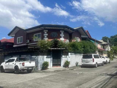 House For Sale In Congressional Avenue, Quezon City