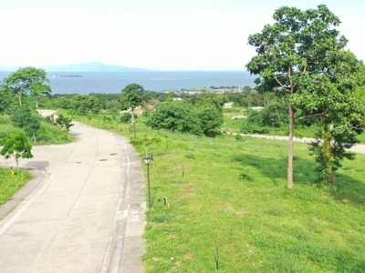 RUSH FOR SALE: KASA LUNTIAN TAGAYTAY 1 BEDROOM UNIT