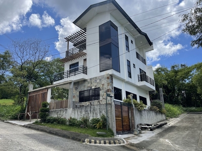 Gloria Heights Lot with House For Sale in Antipolo near Vista Mall