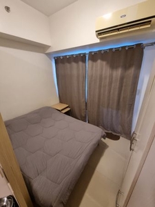 RUSH SALE! 3 Bedroom Condomimium Unit in Makati Avenue, Makati City