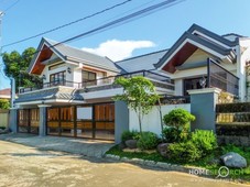 745sqm Single-detached house w/ Swimming Pool For sale in Pa