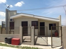 Rush Nuvali HOUSE N LOT FOR SALE CLEAN TITLE at Avida Villag