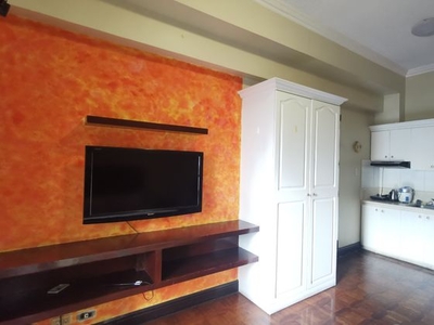 Studio Condo for Rent in BSA Suites, Legazpi Village, Makati