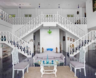 Villa For Sale In Iruhin South, Tagaytay