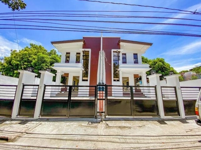 Villa For Sale In Pilar, Las Pinas