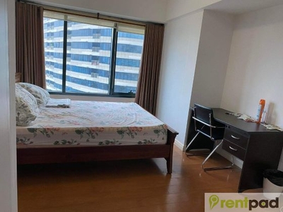 Cozy 1 Bedroom Unit in One Rockwell East Tower